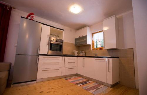 Ellen-Lara - Foto 18