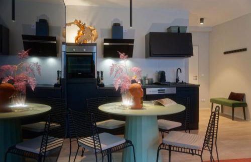 City Center Unique Boutique Apartment - Photo 10