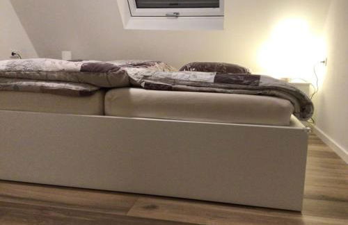 95qm Dachgeschoss für 1 bis 4 Personen - Alte Bäckerei - Neubaustandard - Foto 6