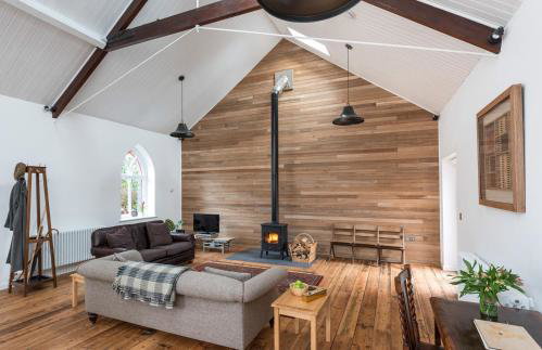 CHESTER'S ONLY TIN CHAPEL - UNIQUE, SPACIOUS 2 BEDROOMS, GARDEN AND FREE PARKING - Foto 4