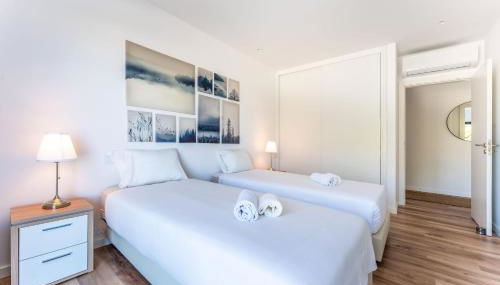 Stunning 3 BDR Flat W/ Rooftop Pool by LovelyStay - Foto 4, towels