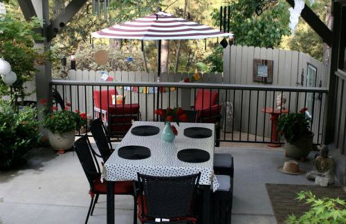Stylish Art Deco Vacation Rental in Sierra Foothills, California - Foto 3