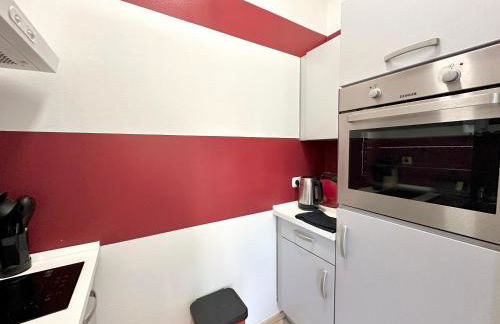 LIVA Stays Schwerin Zentrum - 4 Ferienwohnungen mit Küche und WLAN - Nähe Hauptbahnhof - Ideal für Familien & Monteure - Foto 16