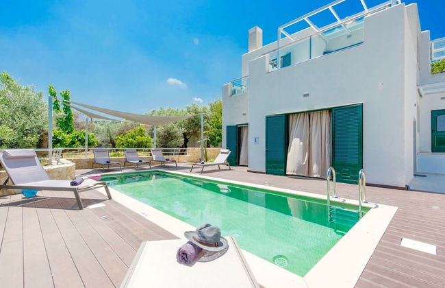 Villa in Gerani With Pool and Sea Views - Foto 27