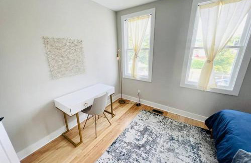 Contemporary Upscale 3BDR Home at Popular H Street Corridor Parking Included Free Cancellation - Foto 15