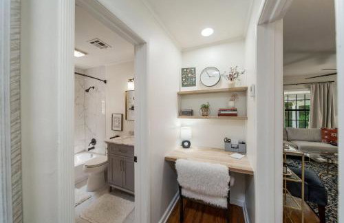 Next to Expo, 5 beds, Hot-tub, corn hole, pets! - Foto 33