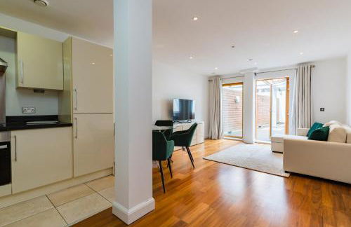 In the middle of Cardiff City centre - Foto 32