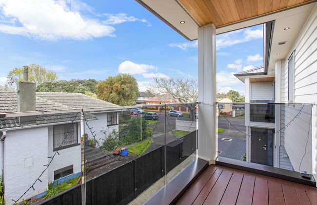 Central Oasis Townhouse with Parking - Photo 46