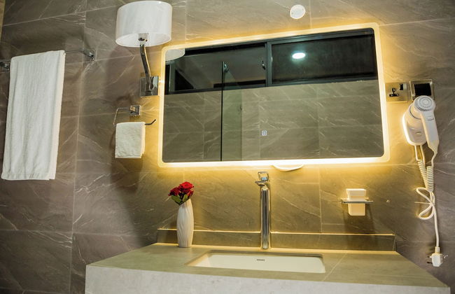 Shose Farmhouse Chalets & Campsite - Photo 24