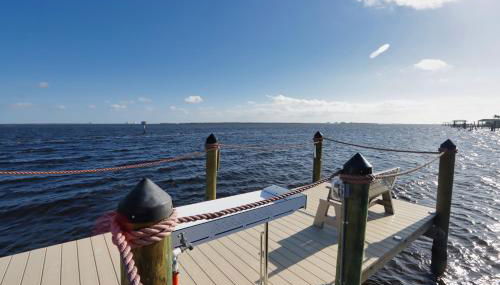 Stunning Waterfront Home with Southeast Bay Frontage - Villa Cuquita - Foto 5