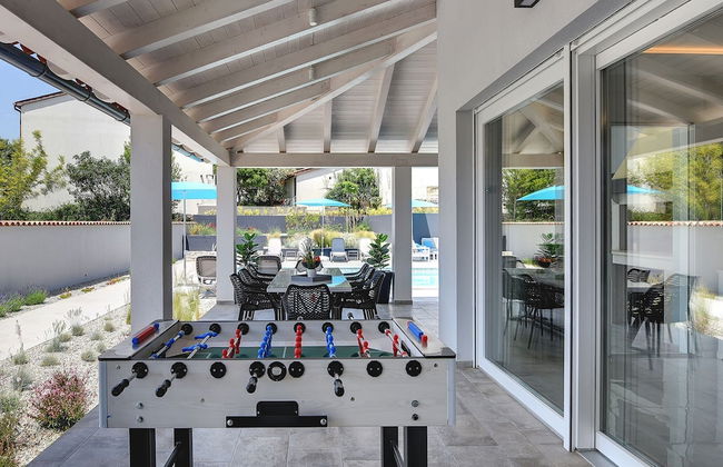 Villa With Pool in Premantura - Foto 1