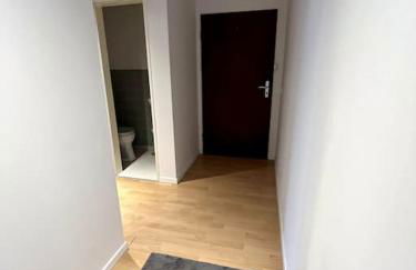 LOOT LARGE /Stadtrand /Parkplatz - Foto 14