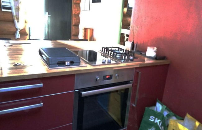 Spacious Holiday Home With Internet - Photo 4