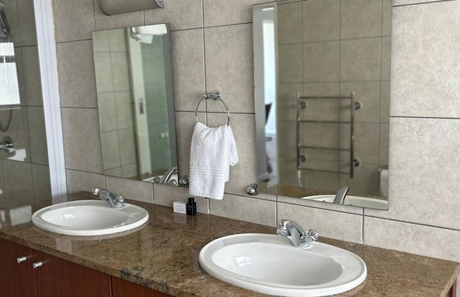 Mouilie Point 1 Bedroom With sea Views and Pool - Foto 19