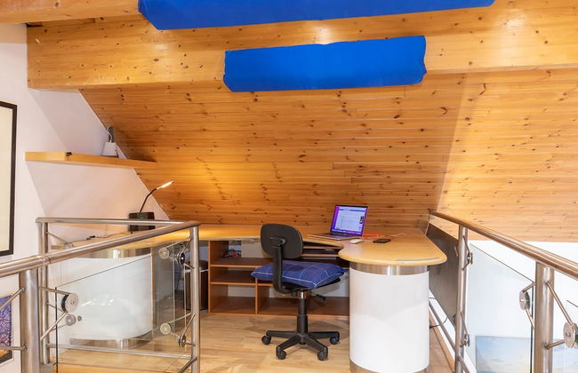 Stylist Split Level 2 Bed With Parking - Foto 12