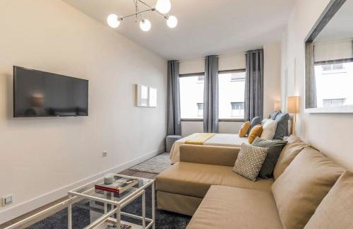 1 step to retiro park and gran via-prado museum - Photo 15