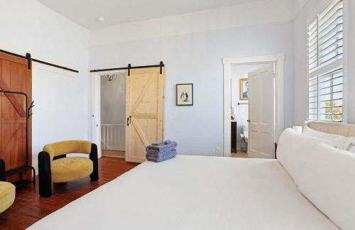 Lovely Victorian Beauty in Heart of Downtown - Foto 12