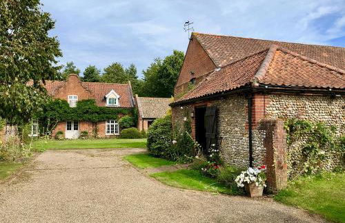 The Little House - Photo 10