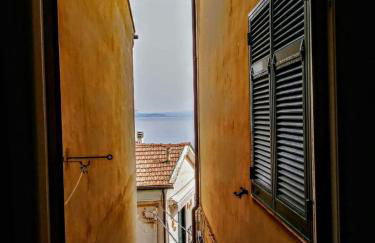 Bilocale in centro con vista mare - Foto 31