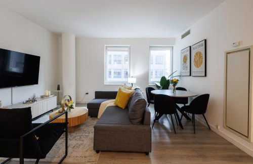 Stylish NYC Haven Steps to Broadway & Dining - Foto 11