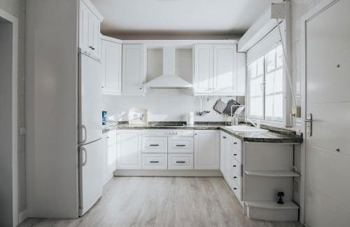 Chalet pareado a 5 minutos andando de la playa - Foto 9