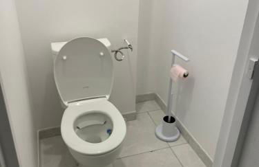 Chez Julie petit appartement une chambre rez jardin maison - Foto 16