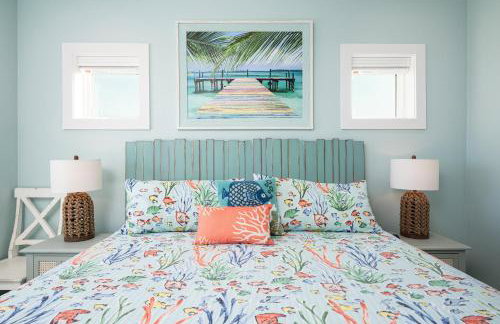 Luxury Beachfront l Sleeps 20, Hot Tub, Pool & Game Room Fun! - Foto 68