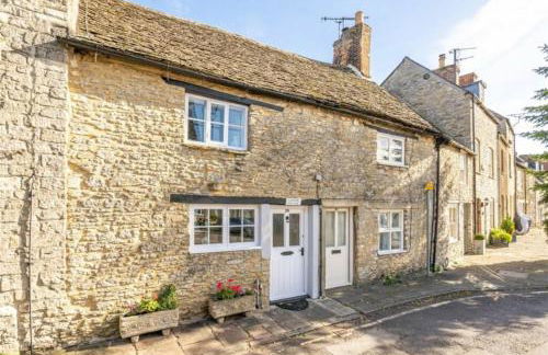 Chapter Cottage - Cosy Escape in central Malmesbury, Sleeps 4, and Dog-Friendly! - Foto 1