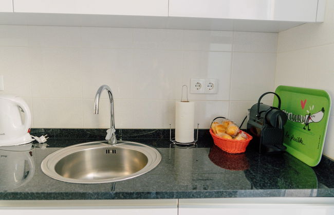 Oporto Yellow Villas - Photo 19