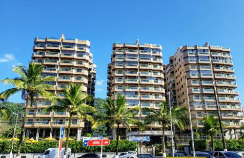 Apartamento T-44 com Vista para o Mar 50 metros da Praia Mongaguá Piscina Wi-Fi - Foto 2