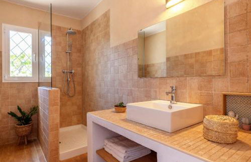 Ideal house for two families with pool and barbecue - Foto 18