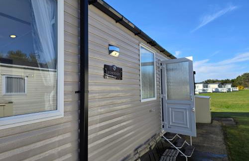 3 Bed-sleeps 8-free Parking-5 Min to Beach - Foto 2