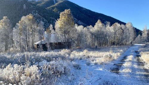 Triumph Ranch Farm House - Photo 2