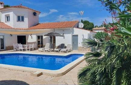 Villa voor 8 personen met zwembad - Foto 4