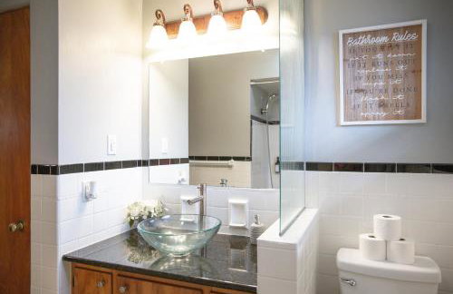 The Halftime Highlight-Big Plays, Comfy Stays - Foto 35