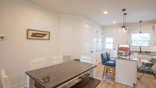 Cozy Townhouse Close to Downtown - Foto 5