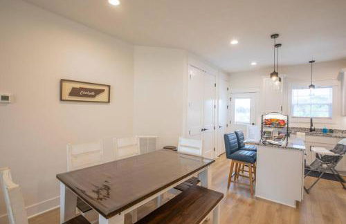 Cozy Townhouse Close to Downtown - Foto 5