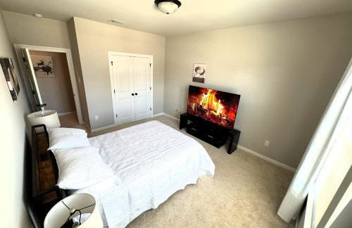 The Modern and Stylish Hangout Hub by LSU - CB1022 - Foto 14