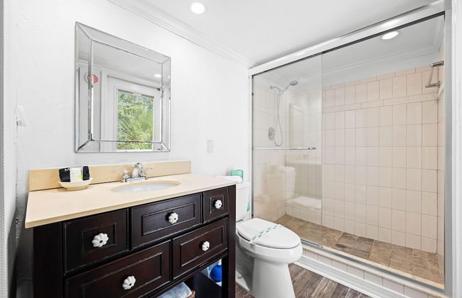 Direct Beachfront Delight by Beachside Management - Photo 20