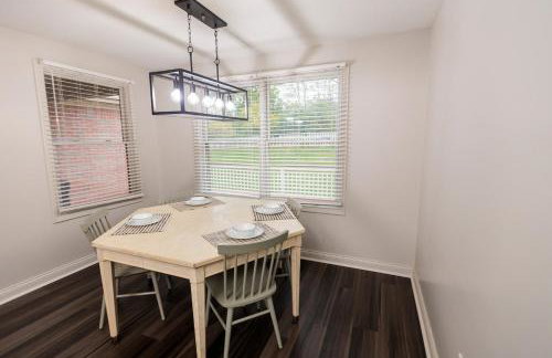 Modern Retreat Near DAY Airport & Metropark - Foto 7