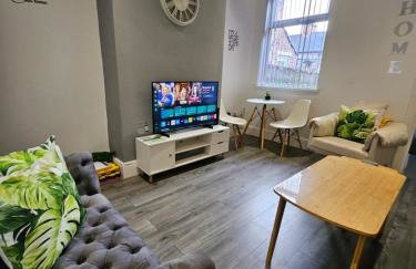 By the Joyous Stays - House with home comforts - Foto 11