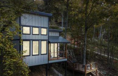 The Evergreen Treehouse with Winter Views - Foto 1