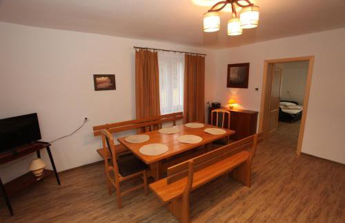 Leśniczówka Wigierskiego Parku Narodowego w Maćkowej Rudzie - Foto 18