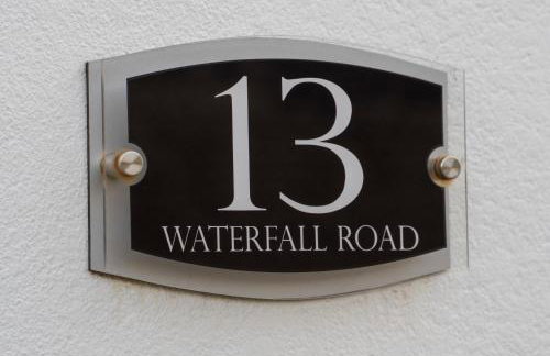 Waterfall Cottage - Foto 1