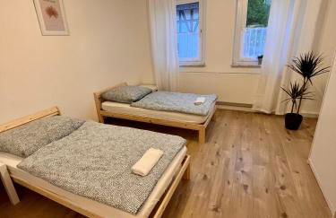 Monteurunterkunft Simmershausen bei Kassel Einzelbetten, Parken, Waschen, Wifi - Foto 1