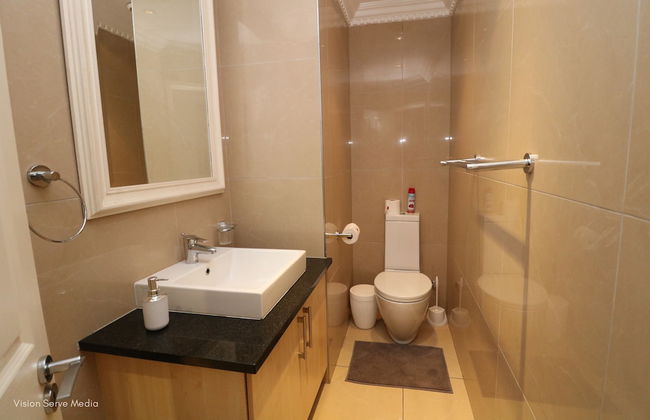 1 Bedroom Luxury Apartment - Photo 28