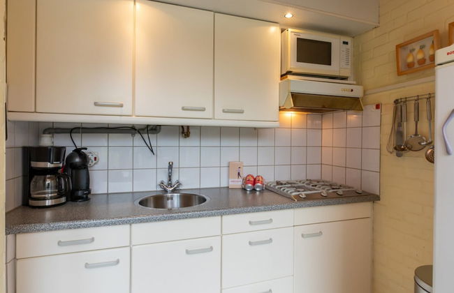 Holiday Home in De Punt With Pool & Garden - Photo 8