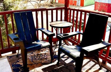 Bright 2-Bedroom Apartment in Federal Hill with Parking, Walk to Atwells Ave - Foto 18
