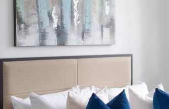 Modern 2BR Flat with 3 Beds Urban Getaway - Cherry - Foto 6