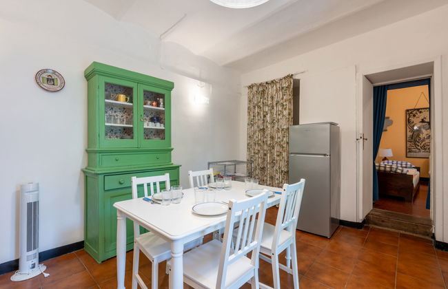 1 bedroom Apartment in Albisola Superiore with garden - Photo 5